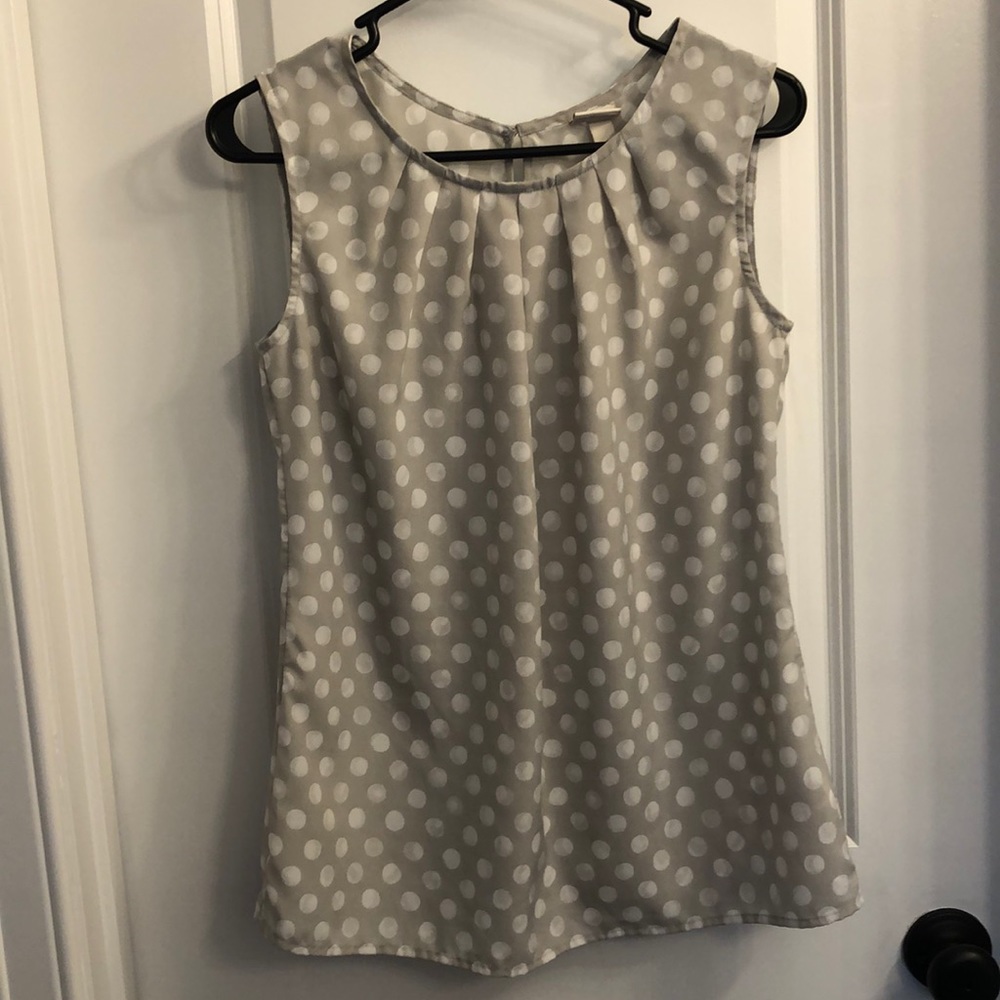 Sleeveless blouse
